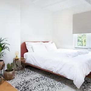  Apartment Trendy 2 Bedroom On Perfect Location Netherlands